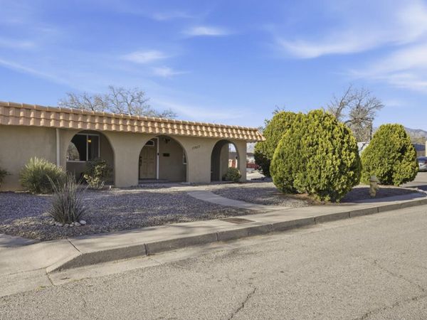 11017 Phoenix Avenue NE, Albuquerque, NM 87112
