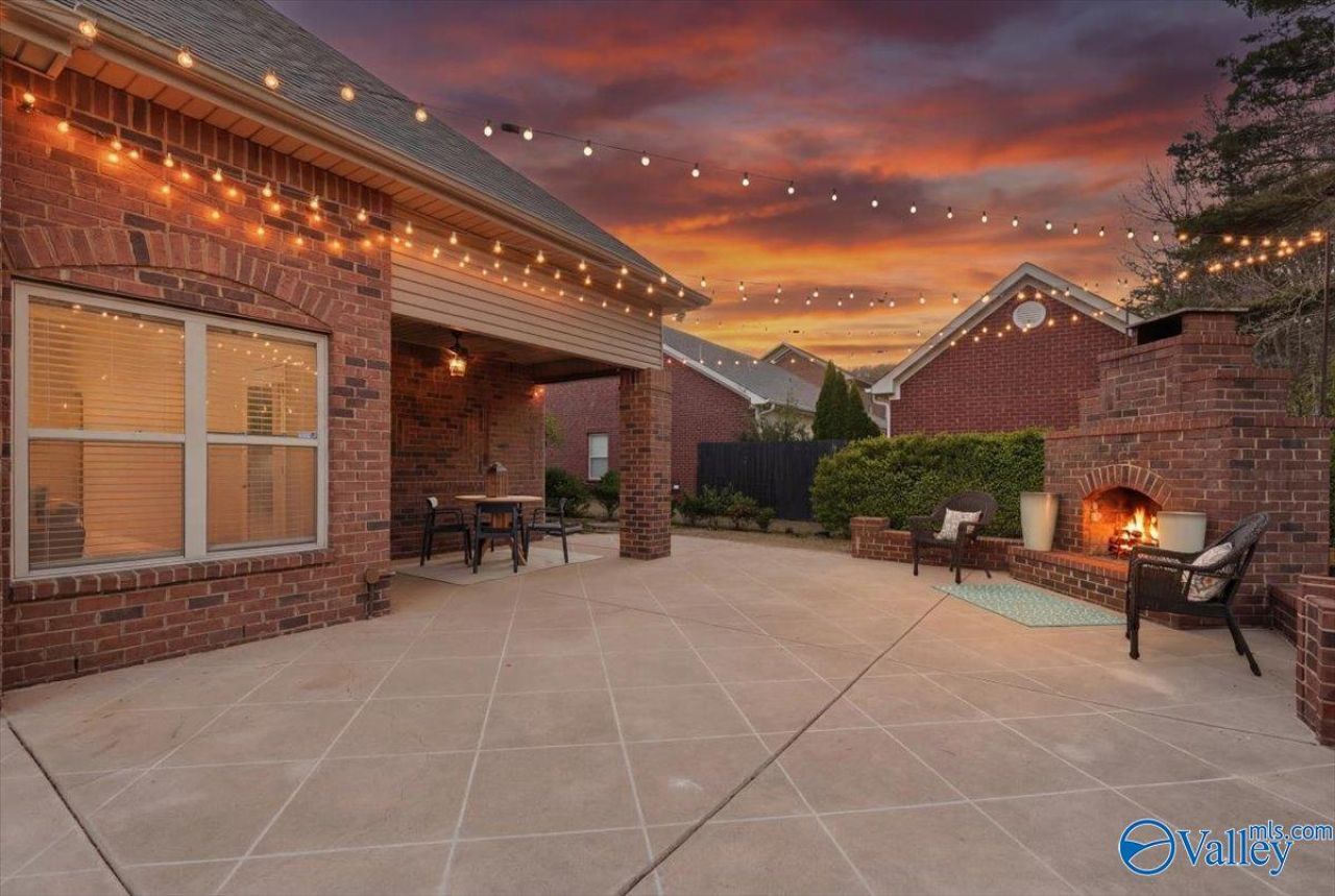 4814 Cove Valley Drive Se, Owens Cross Roads, AL 35763 Main Photo