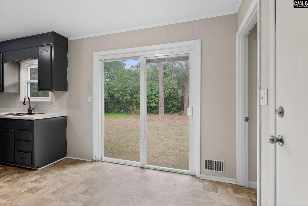 114 Edna Street  Photo 15