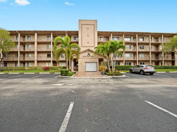 13701 SW 12th St , Unit 202A, Pembroke Pines, FL 33027