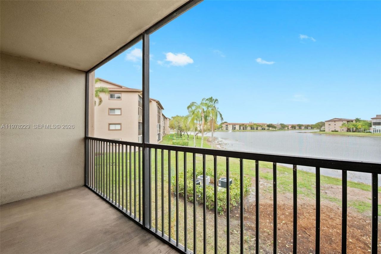 13701 SW 12th St , Unit 202A, Pembroke Pines, FL 33027 Photo
