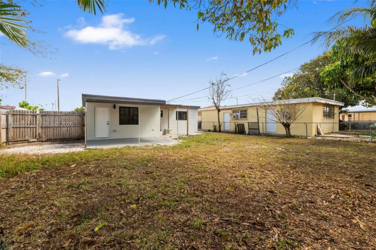 1060 NW 35th Ct , Unit 1060, Miami, FL 33125 Photo