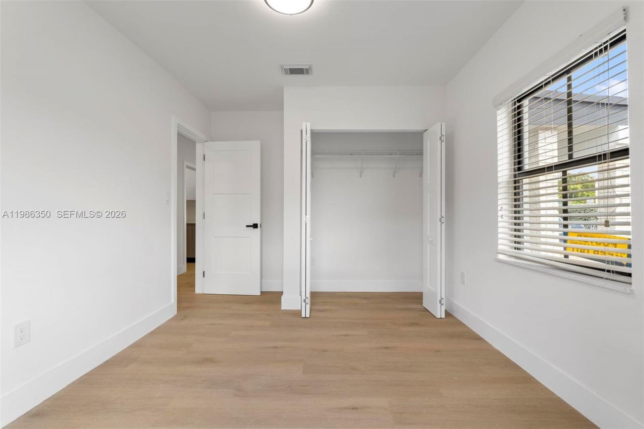 1060 NW 35th Ct , Unit 1060, Miami, FL 33125 Photo