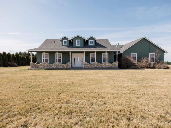 1571 SE Hamilton Rd, Mountain Home, ID 83647