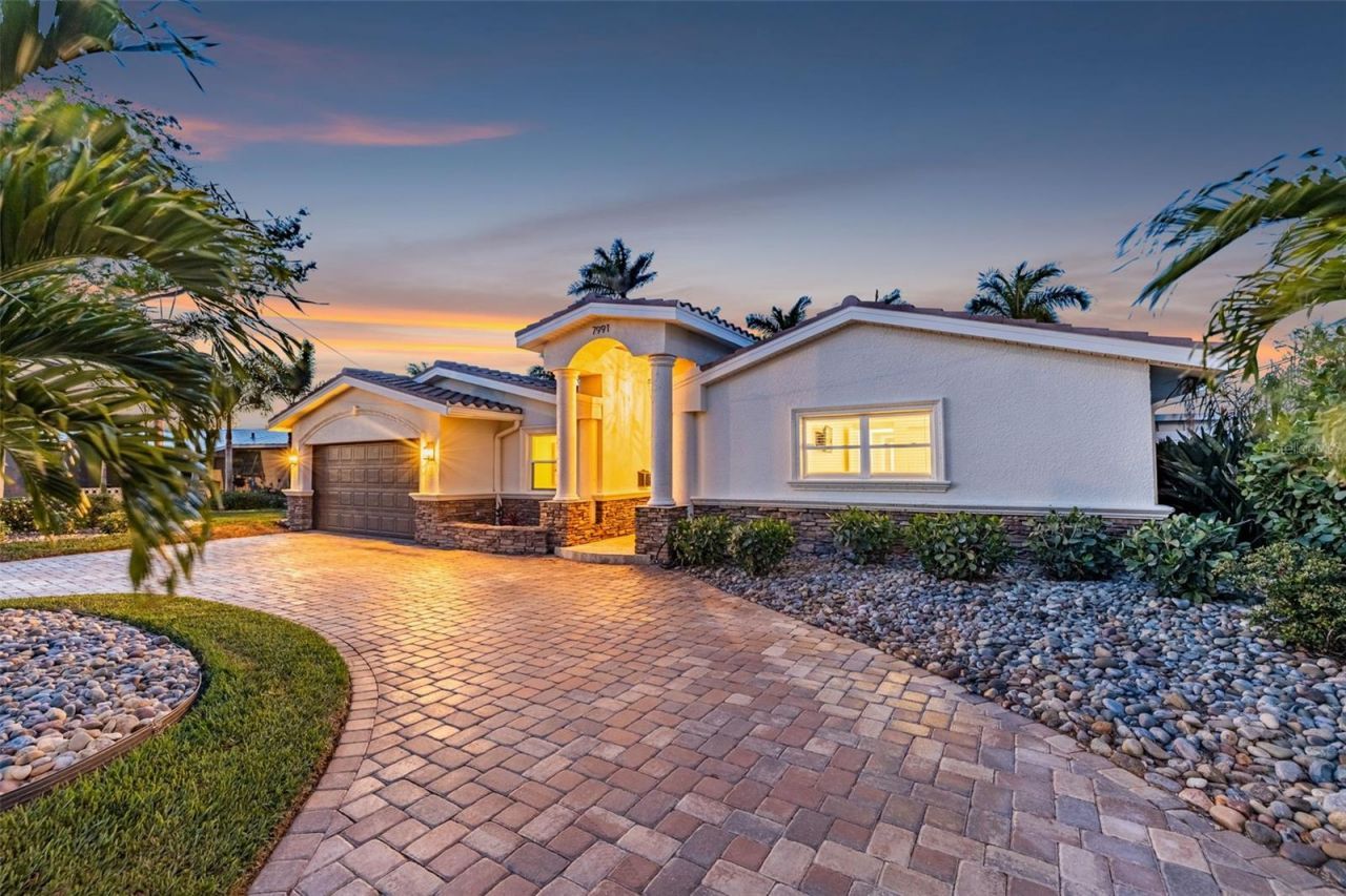 7991 1st Avenue S, Saint Petersburg, FL 33707 Photo