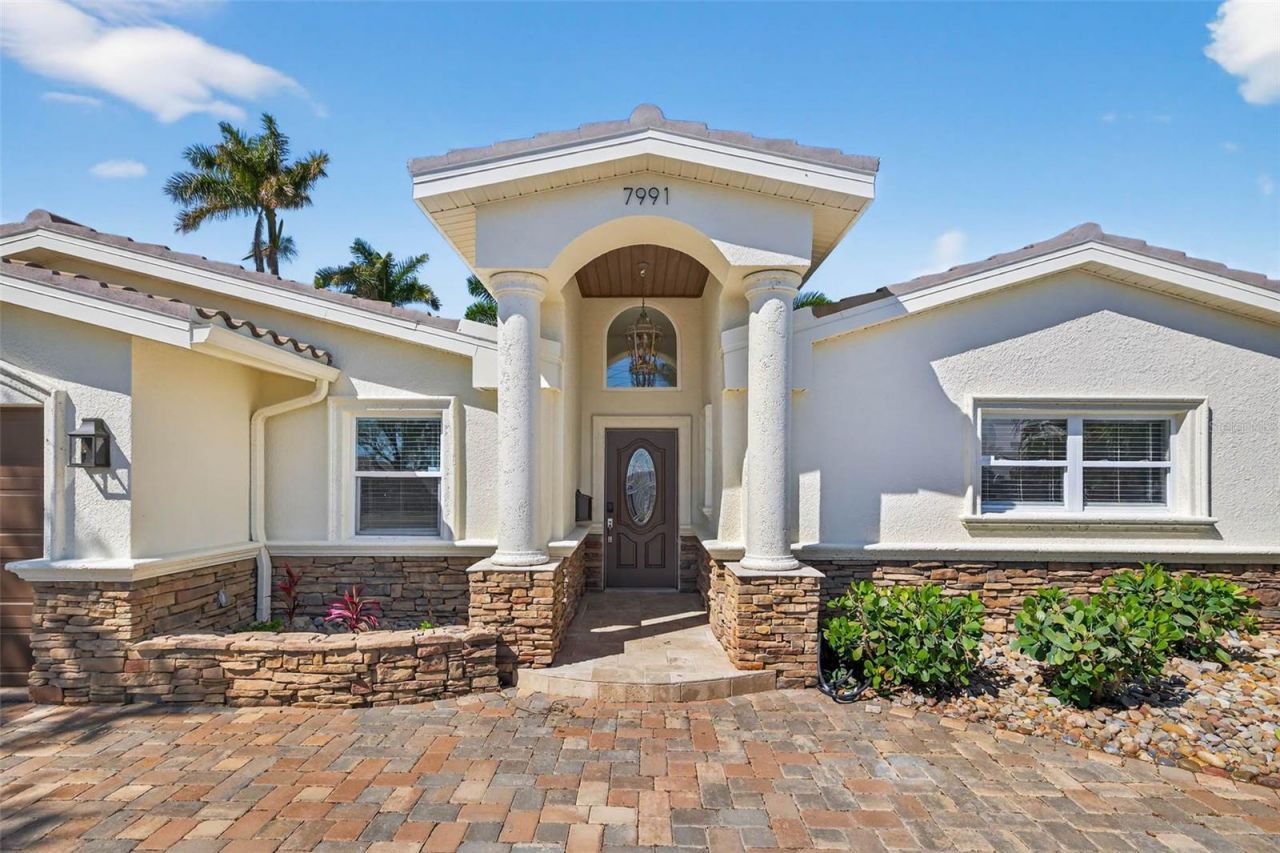 7991 1st Avenue S, Saint Petersburg, FL 33707 Photo