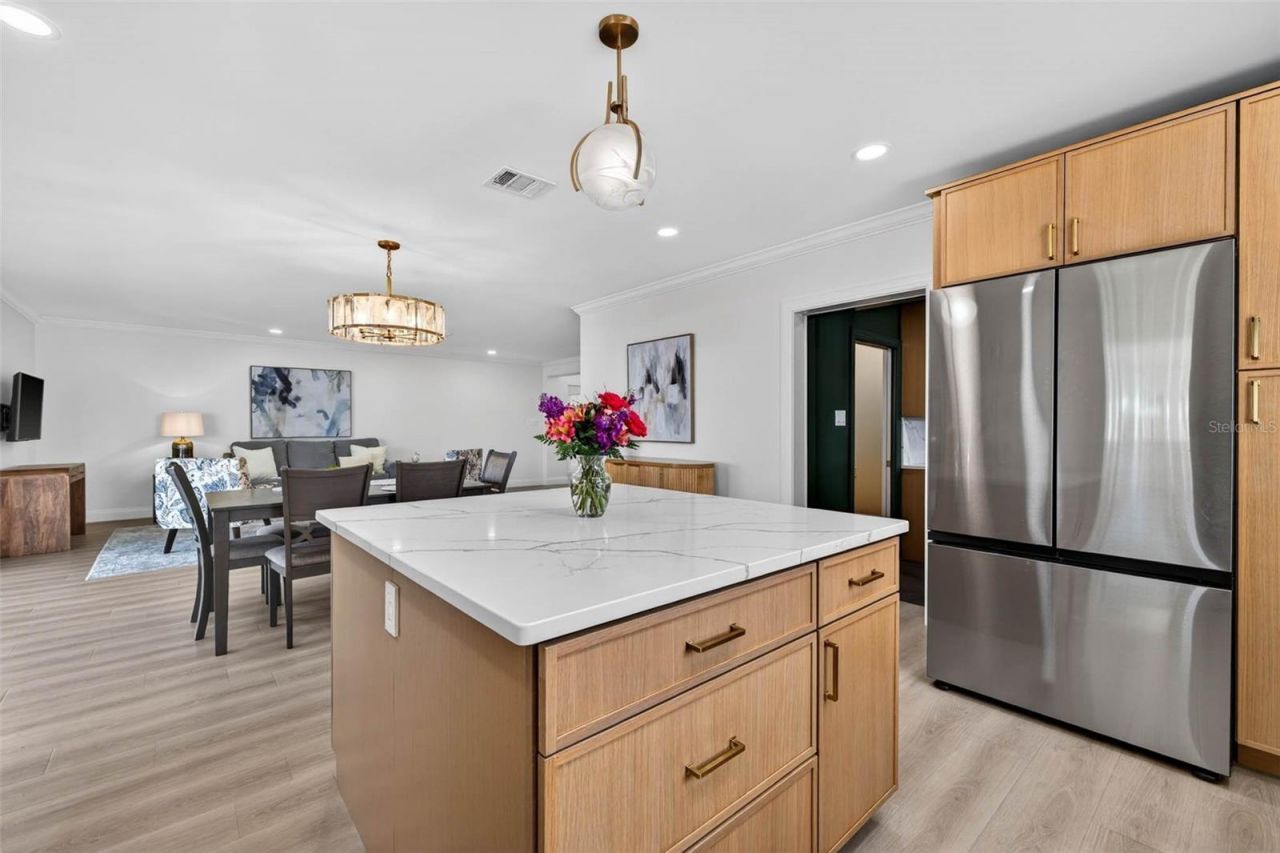 7991 1st Avenue S, Saint Petersburg, FL 33707 Photo