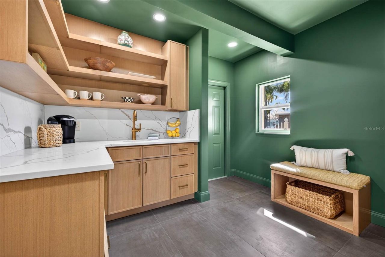 7991 1st Avenue S, Saint Petersburg, FL 33707 Photo