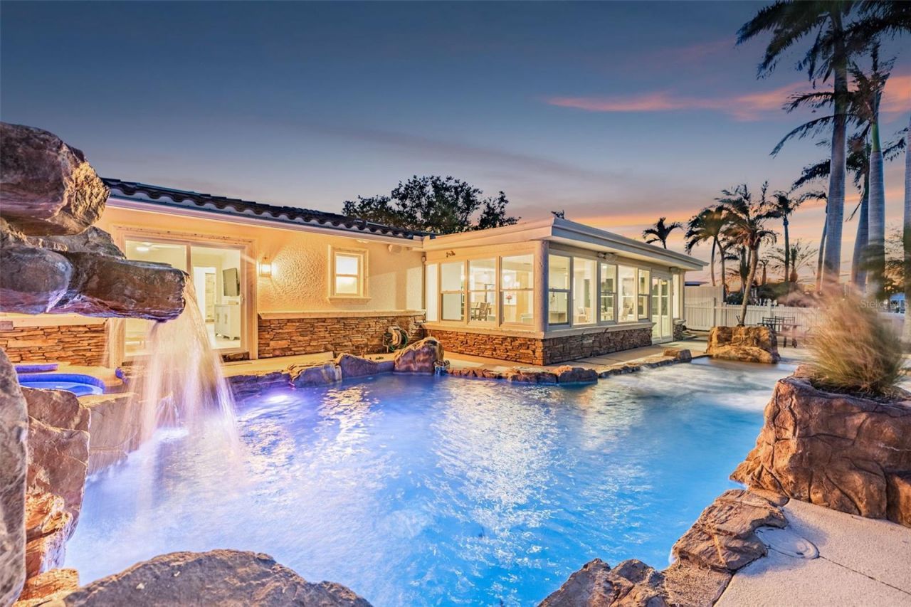 7991 1st Avenue S, Saint Petersburg, FL 33707 Photo