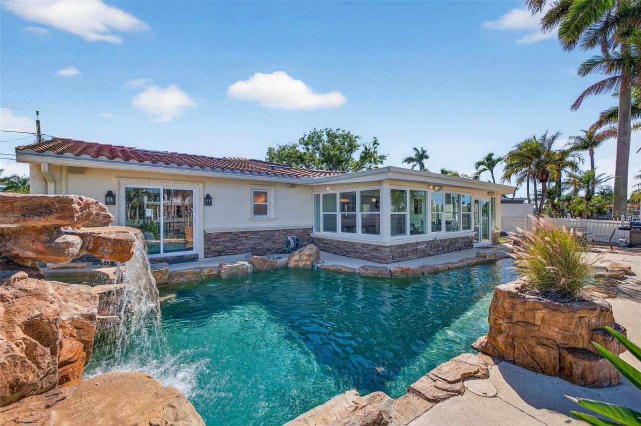 7991 1st Avenue S, Saint Petersburg, FL 33707 Photo