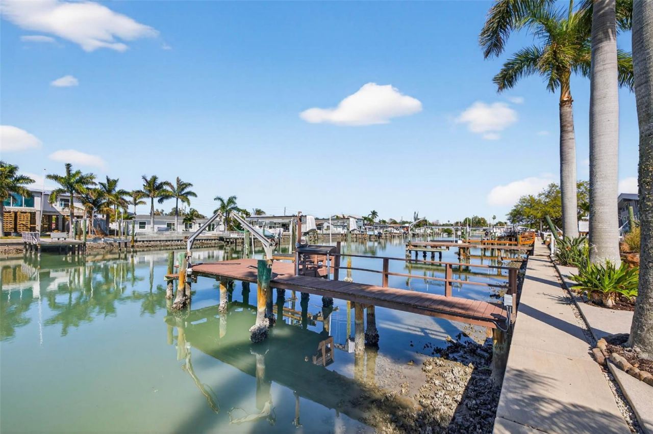 7991 1st Avenue S, Saint Petersburg, FL 33707 Photo