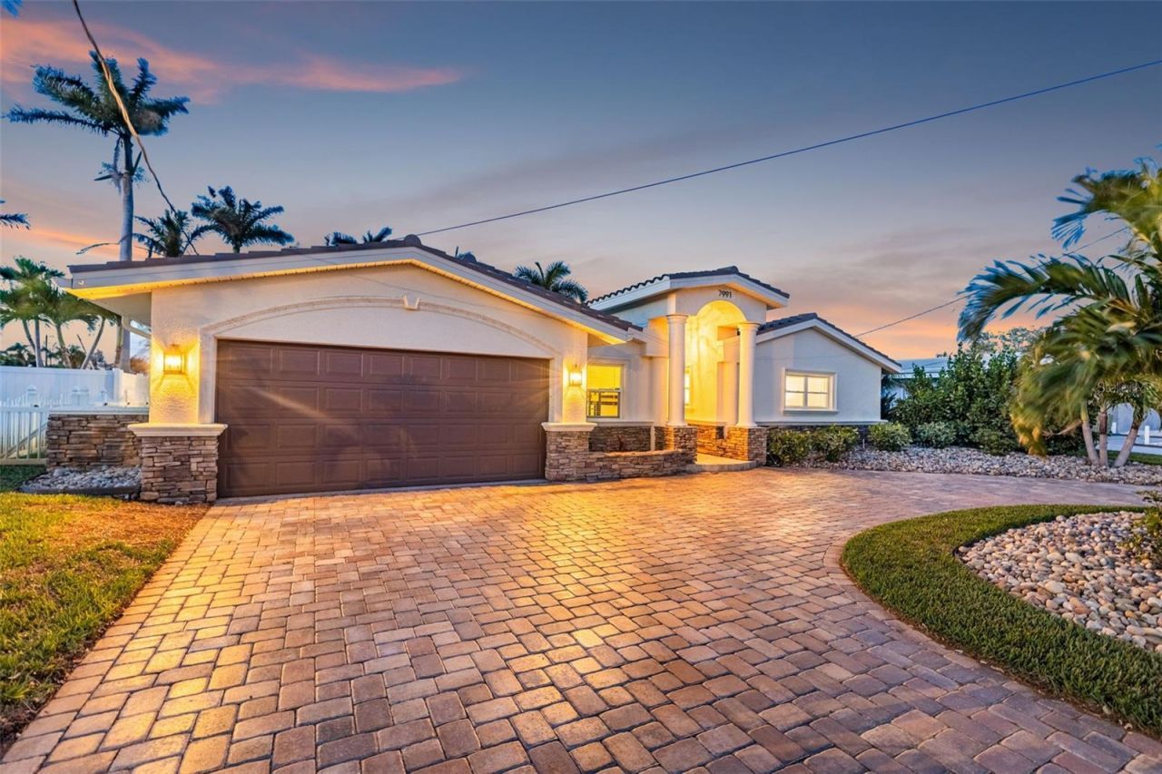 7991 1st Avenue S, Saint Petersburg, FL 33707 Photo