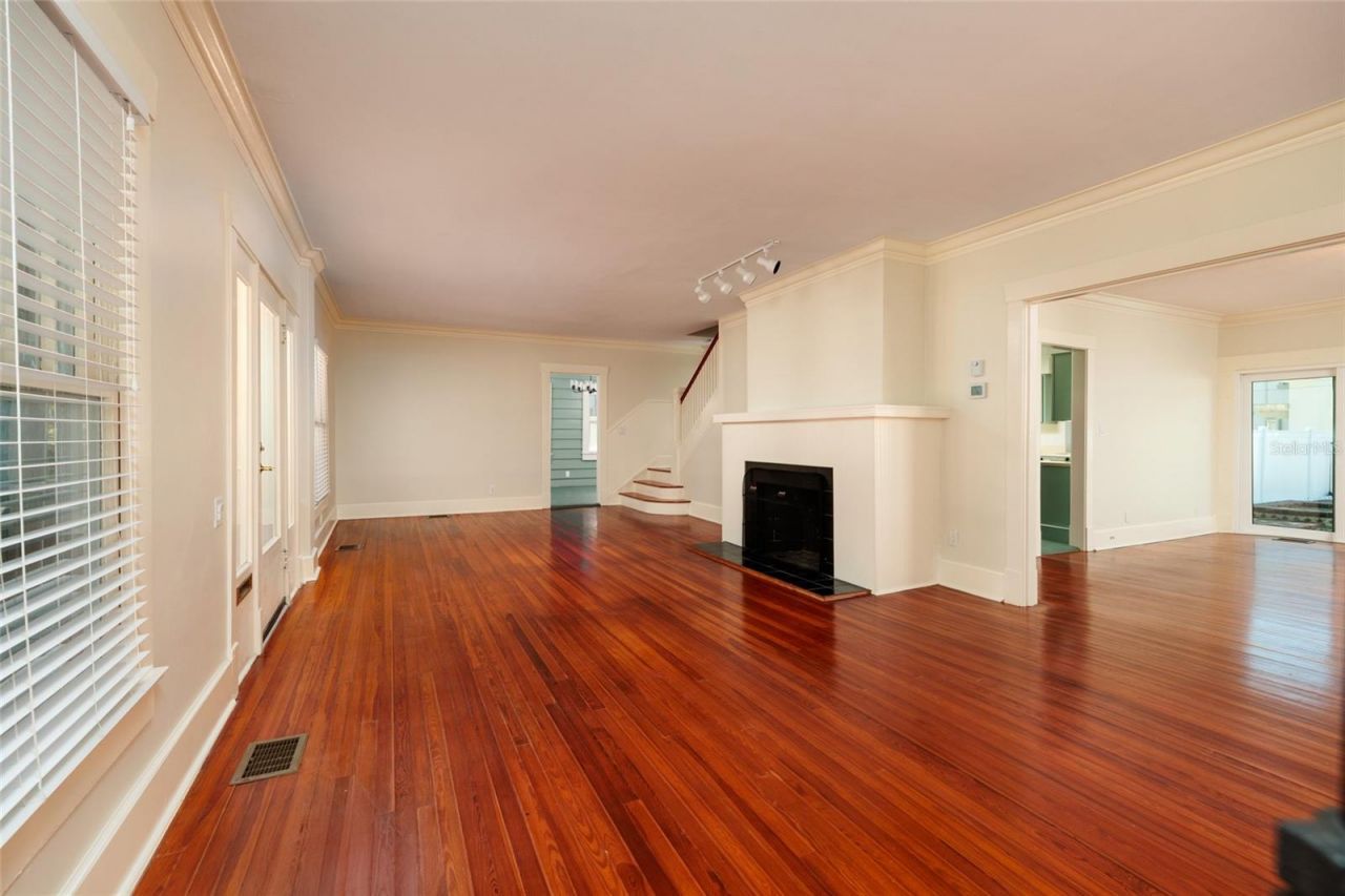 756 17th Avenue Ne, Saint Petersburg, FL 33704 Photo