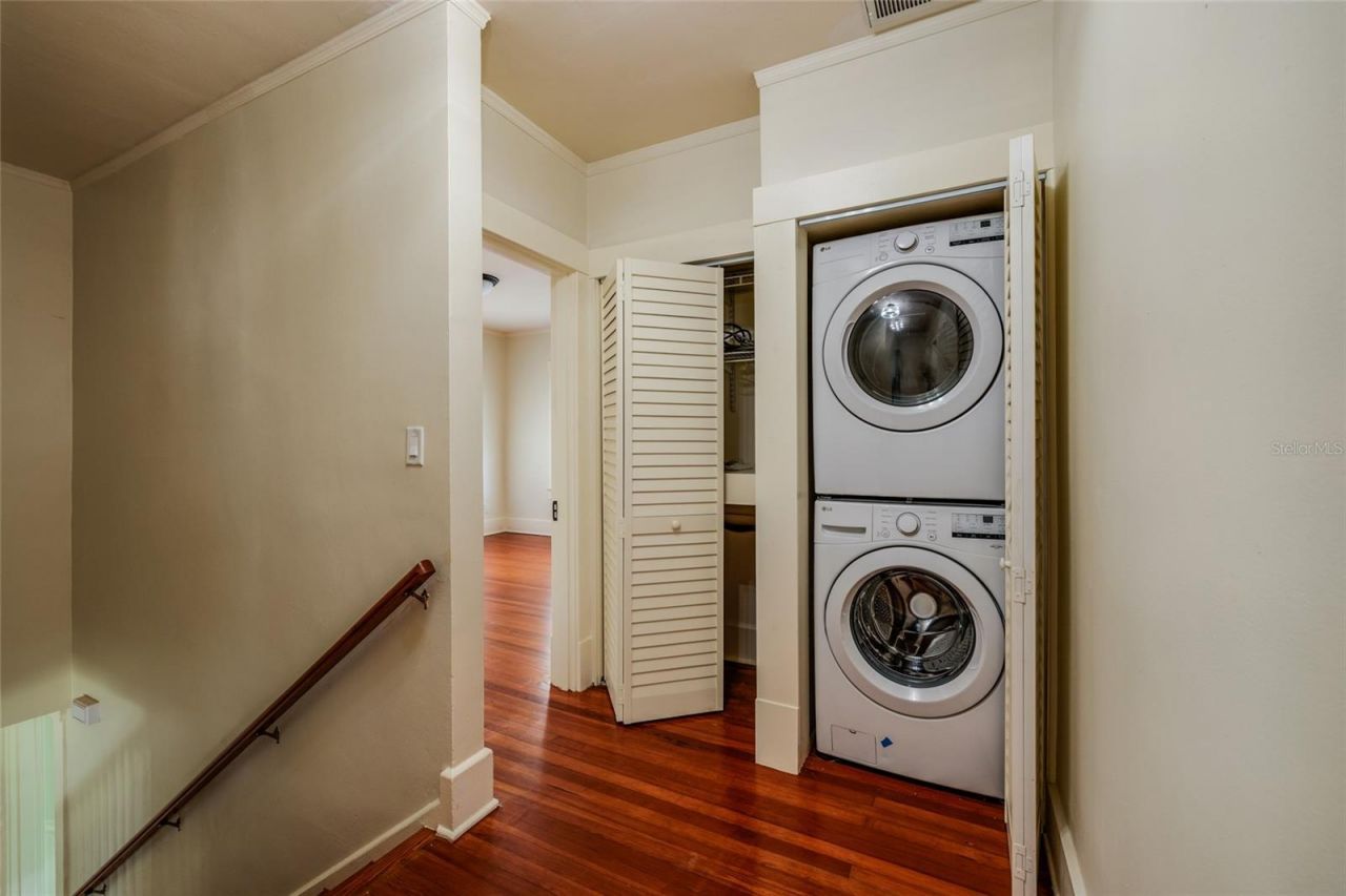 756 17th Avenue Ne, Saint Petersburg, FL 33704 Photo