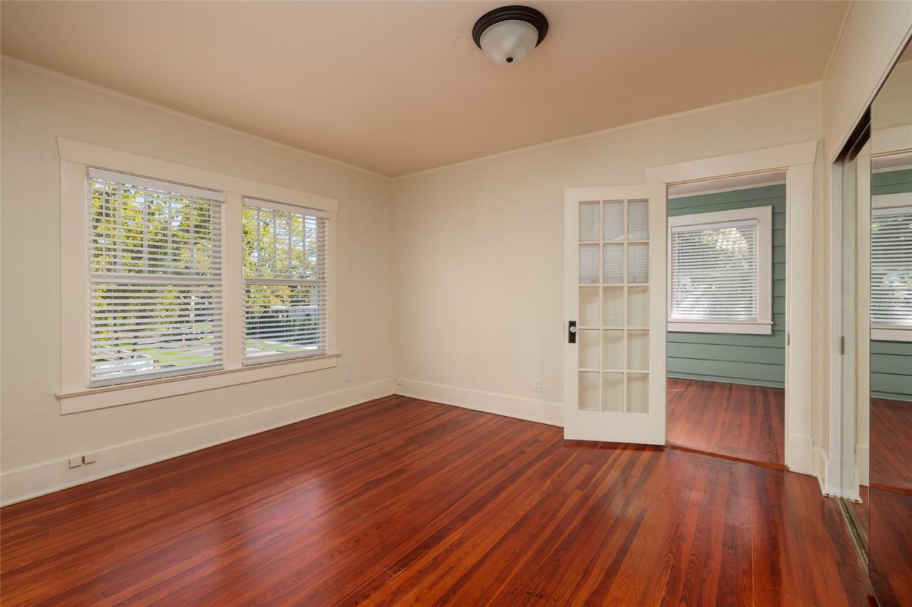 756 17th Avenue Ne, Saint Petersburg, FL 33704 Photo