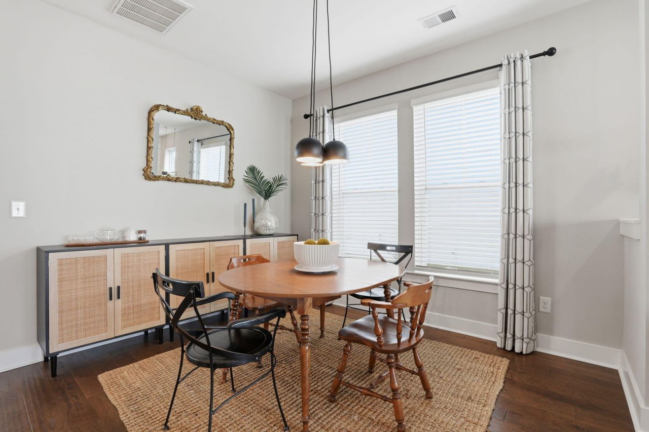 609 Heartwood Photo 16