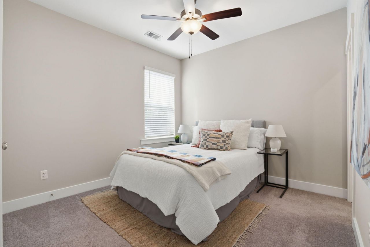 609 Heartwood Photo 28