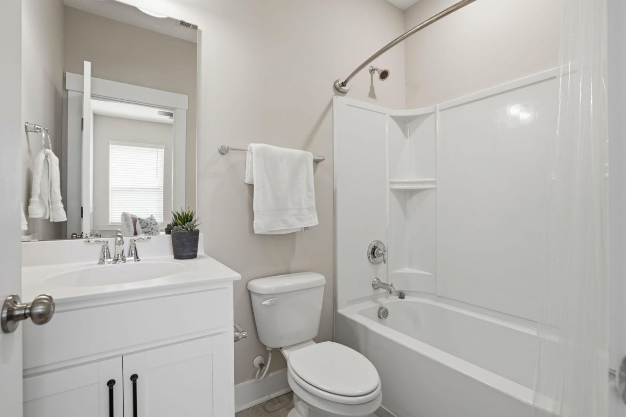 609 Heartwood Photo 34