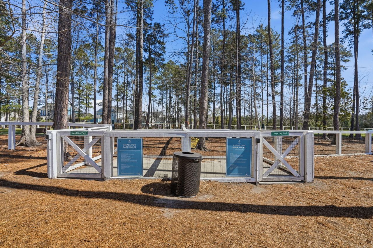 609 Heartwood Lane Photo 43