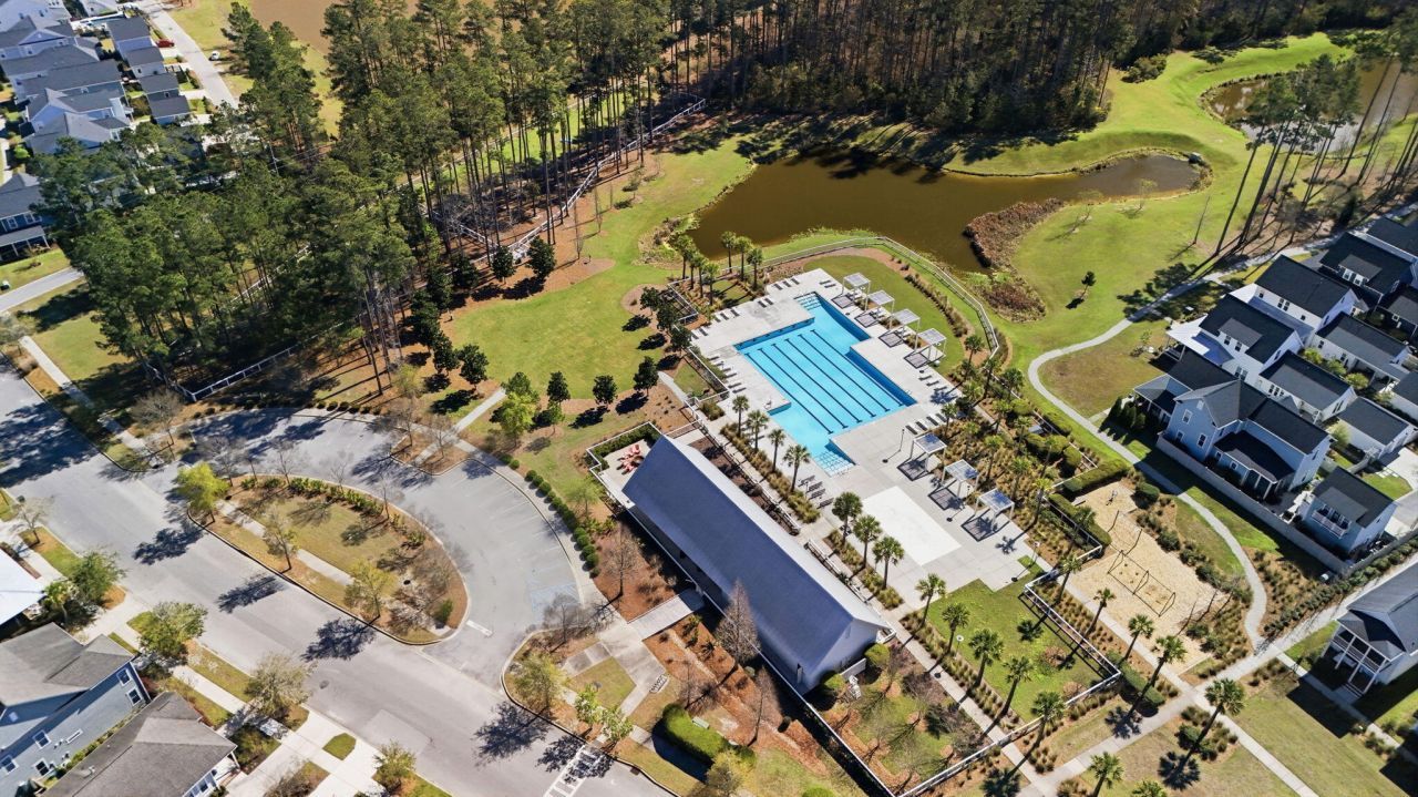 609 Heartwood Lane Photo 48