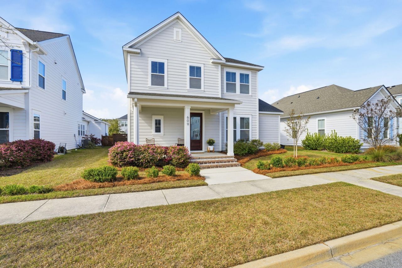 609 Heartwood Photo 50