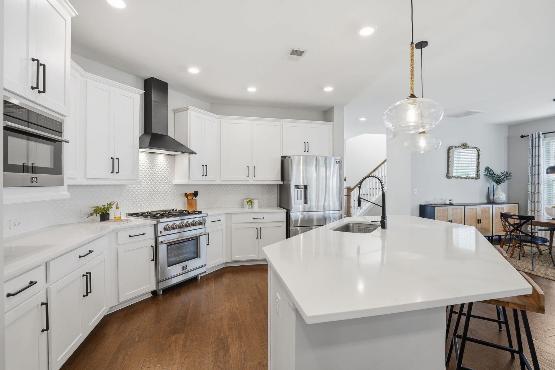 609 Heartwood Lane Photo 9