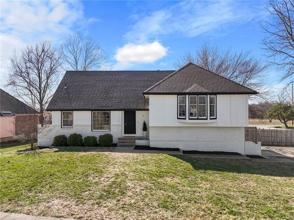 9718 Appleton Avenue, Kansas City, MO 64134