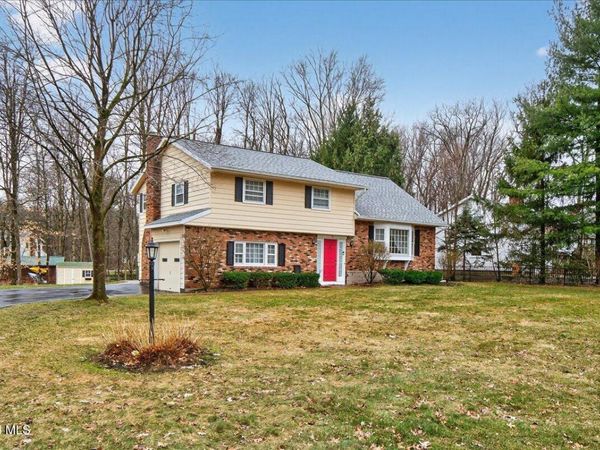 10 Denkers Drive, Ballston Lake, NY 12019