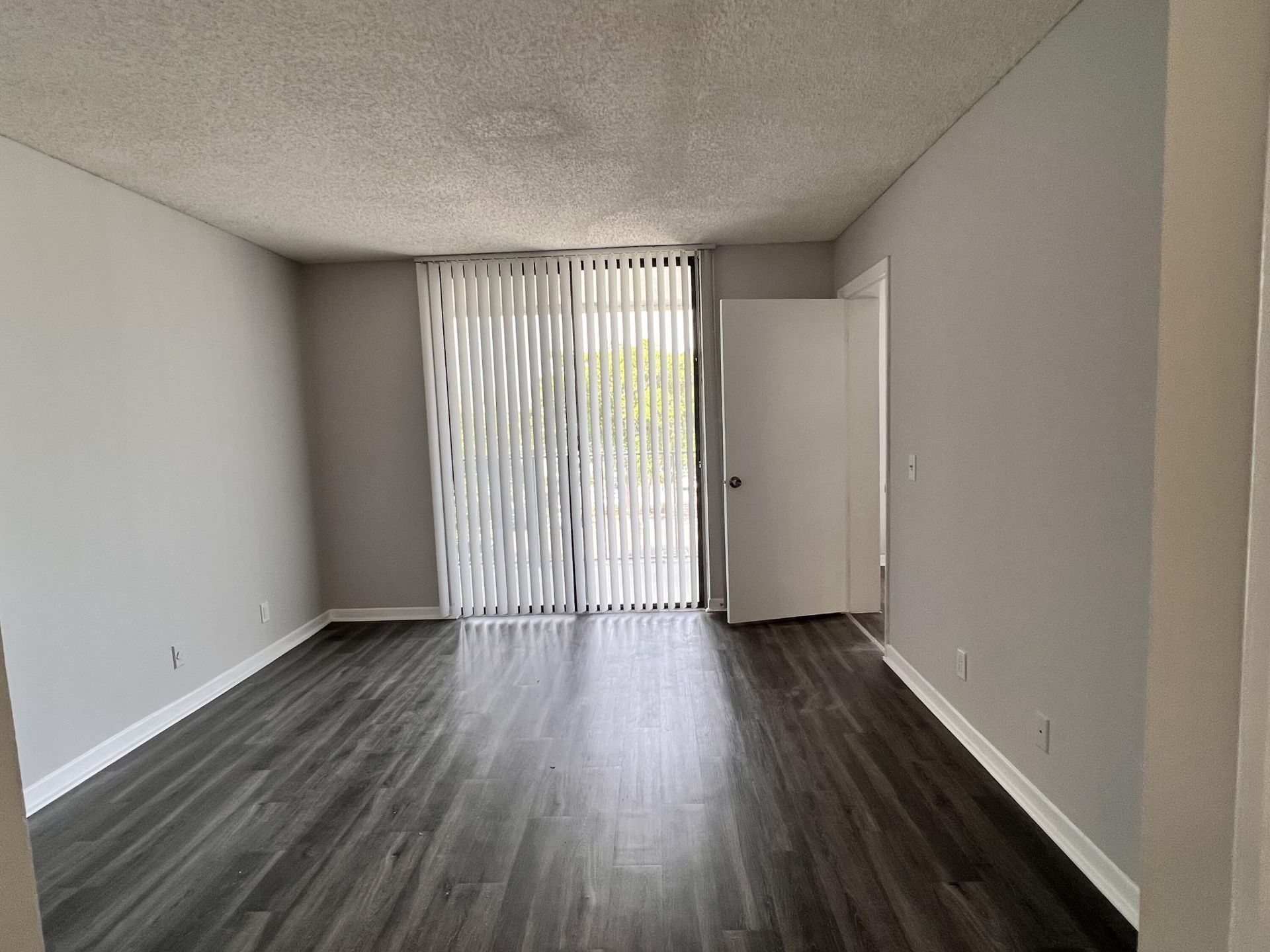 718 Executive Center Drive, Unit 31, West Palm Beach, FL 33401 Photo