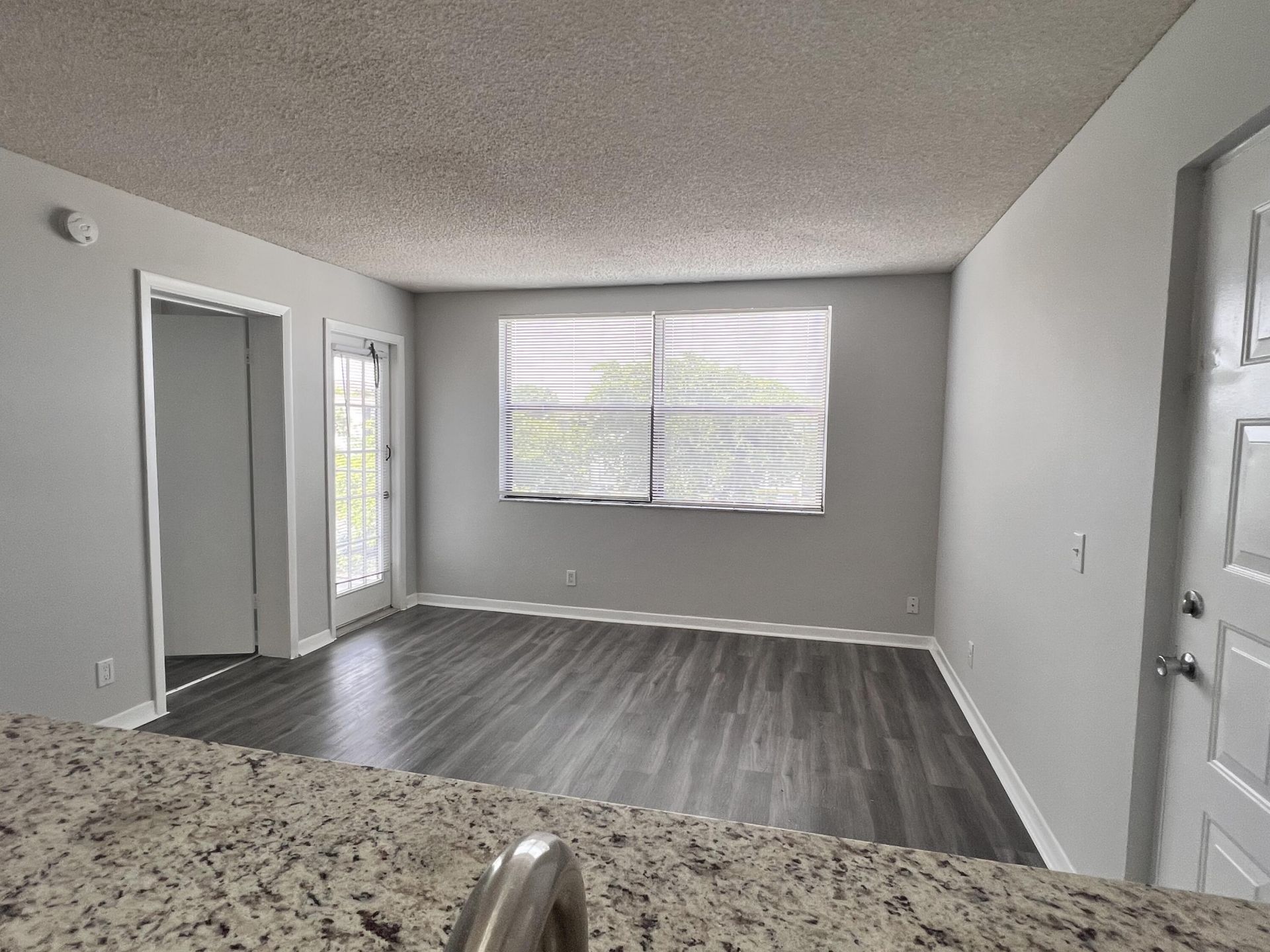 718 Executive Center Drive, Unit 31, West Palm Beach, FL 33401 Photo