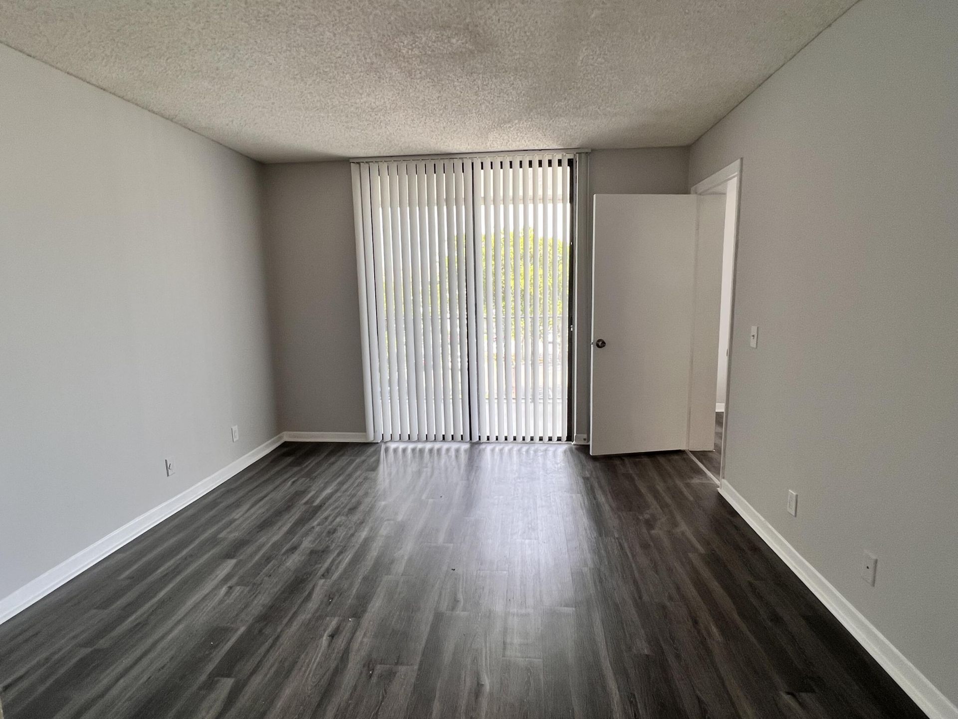 718 Executive Center Drive, Unit 31, West Palm Beach, FL 33401 Photo