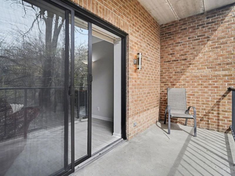 3004 Glenmore Avenue, Unit 205, Cincinnati, OH 45238 Photo 3