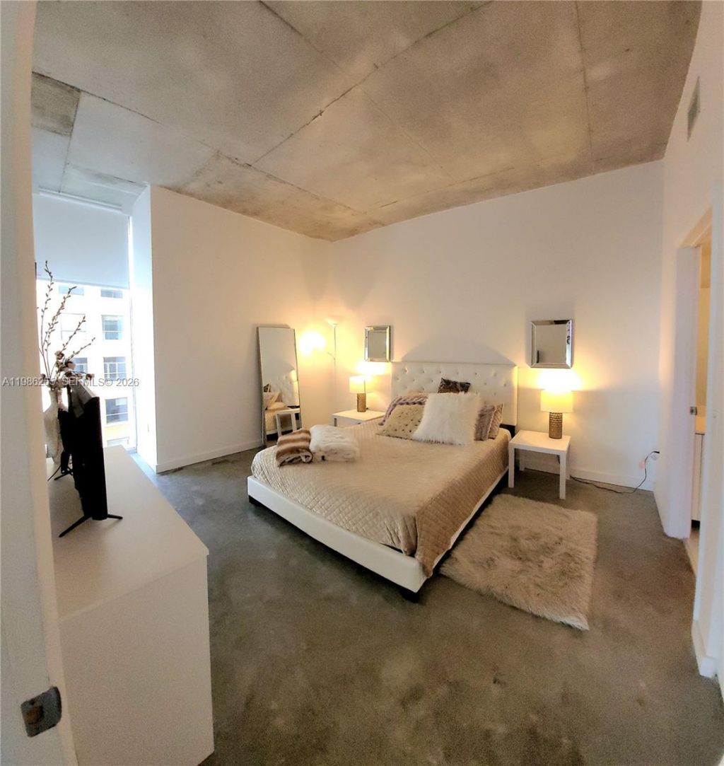 151 SE 1st St , Unit 801, Miami, FL 33131 Photo