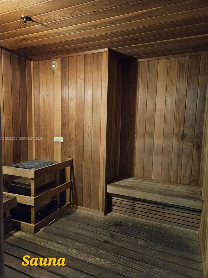 151 SE 1st St , Unit 801, Miami, FL 33131 Photo