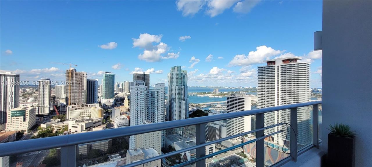 151 SE 1st St , Unit 801, Miami, FL 33131 Photo