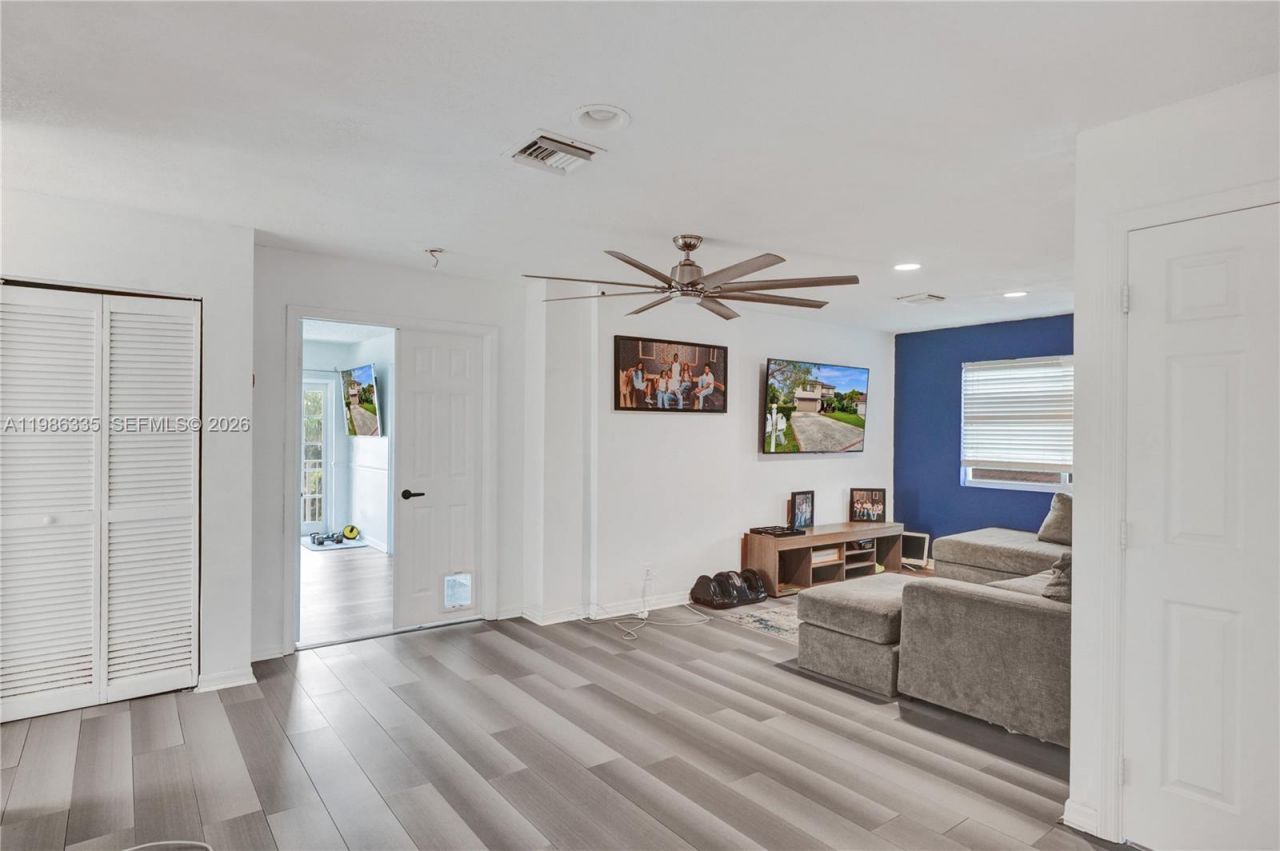 4220 NW 62nd Ct , Coconut Creek, FL 33073 Photo