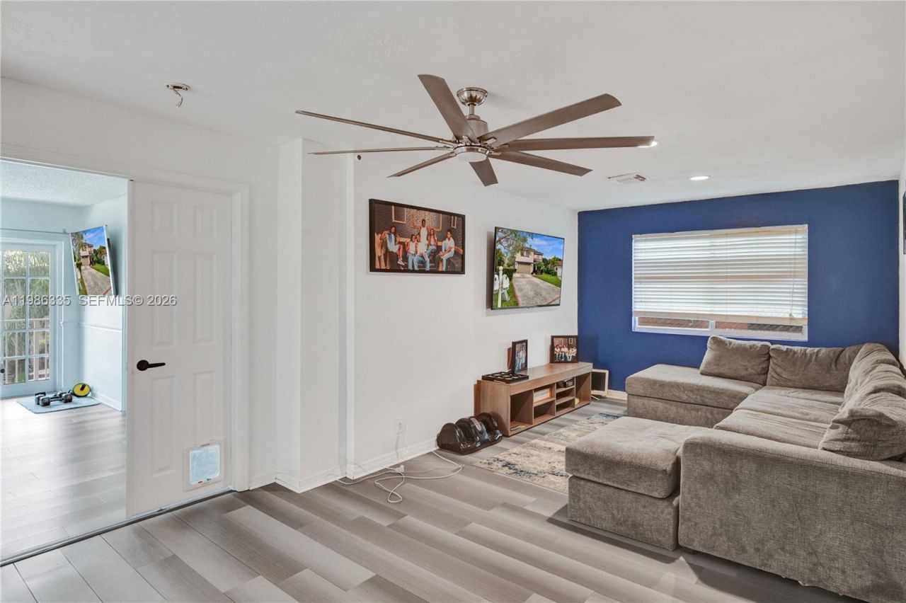 4220 NW 62nd Ct , Coconut Creek, FL 33073 Photo