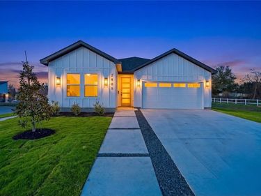 2800 Carter Street, Dallas, TX 75210