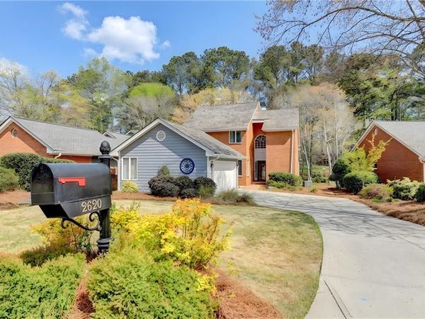 2620 Camden Glen Court, Roswell, GA 30076