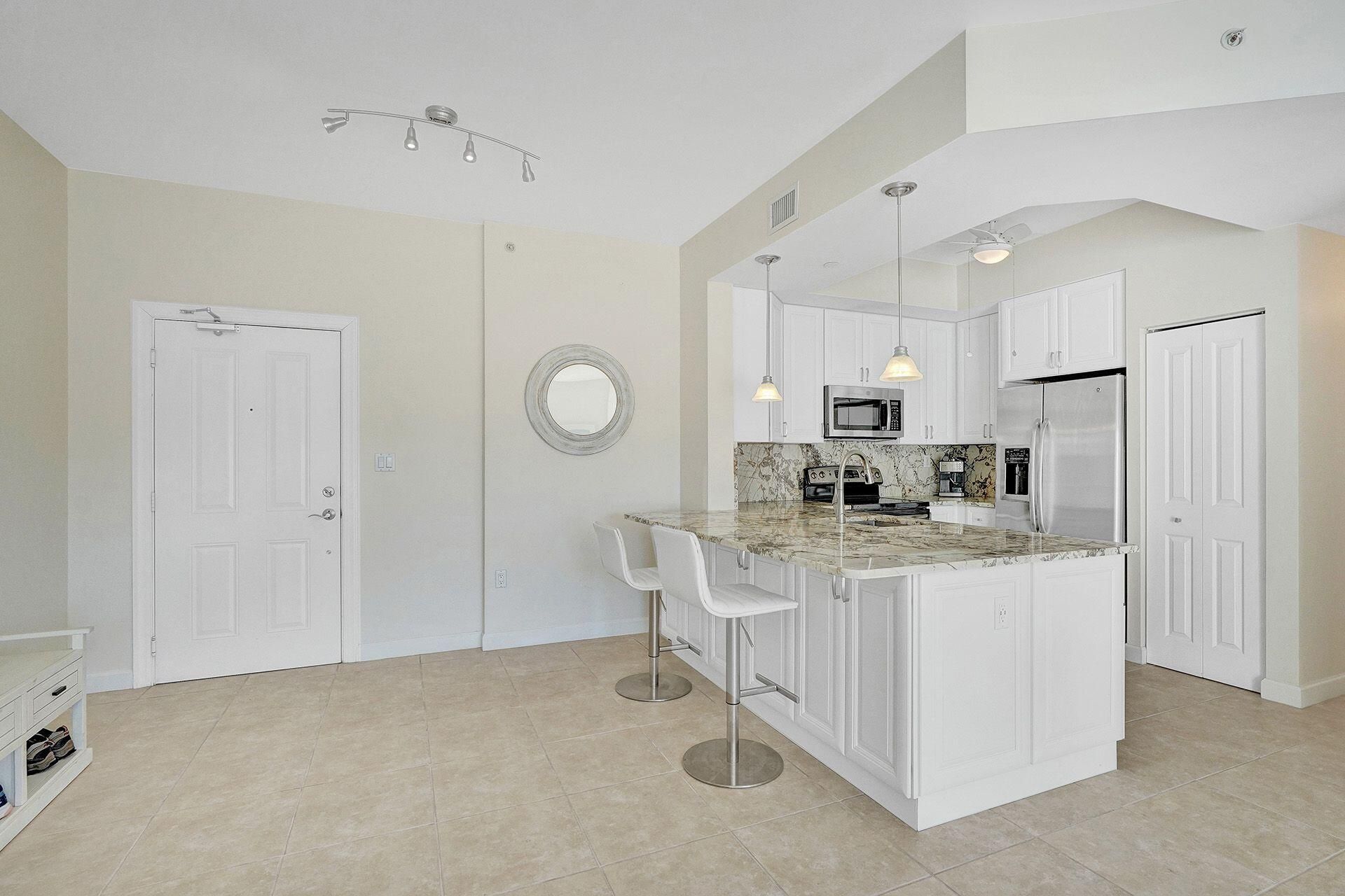 1931 NE 2nd St, Unit 302, Deerfield Beach, FL 33441 Photo