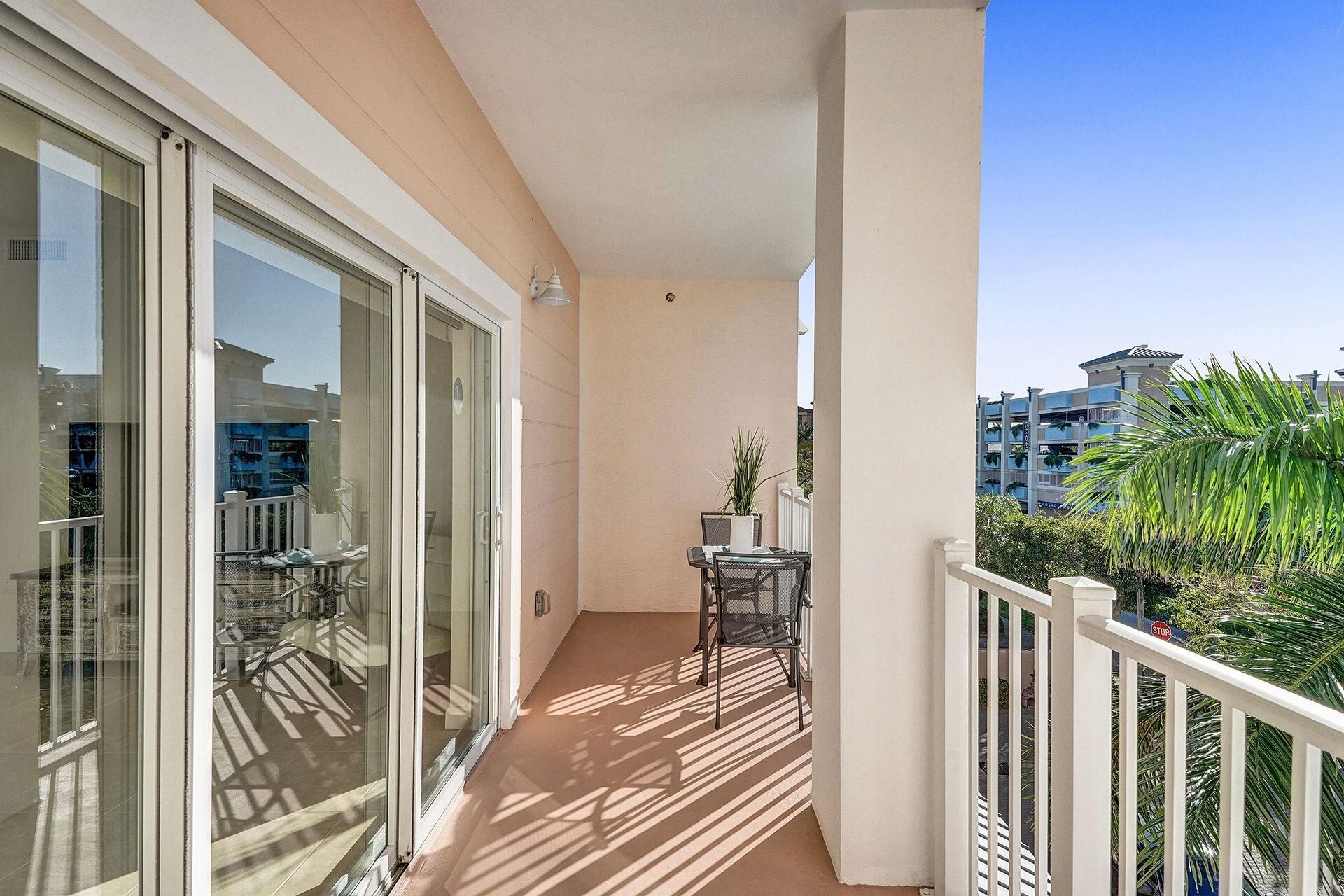 1931 NE 2nd St, Unit 302, Deerfield Beach, FL 33441 Photo