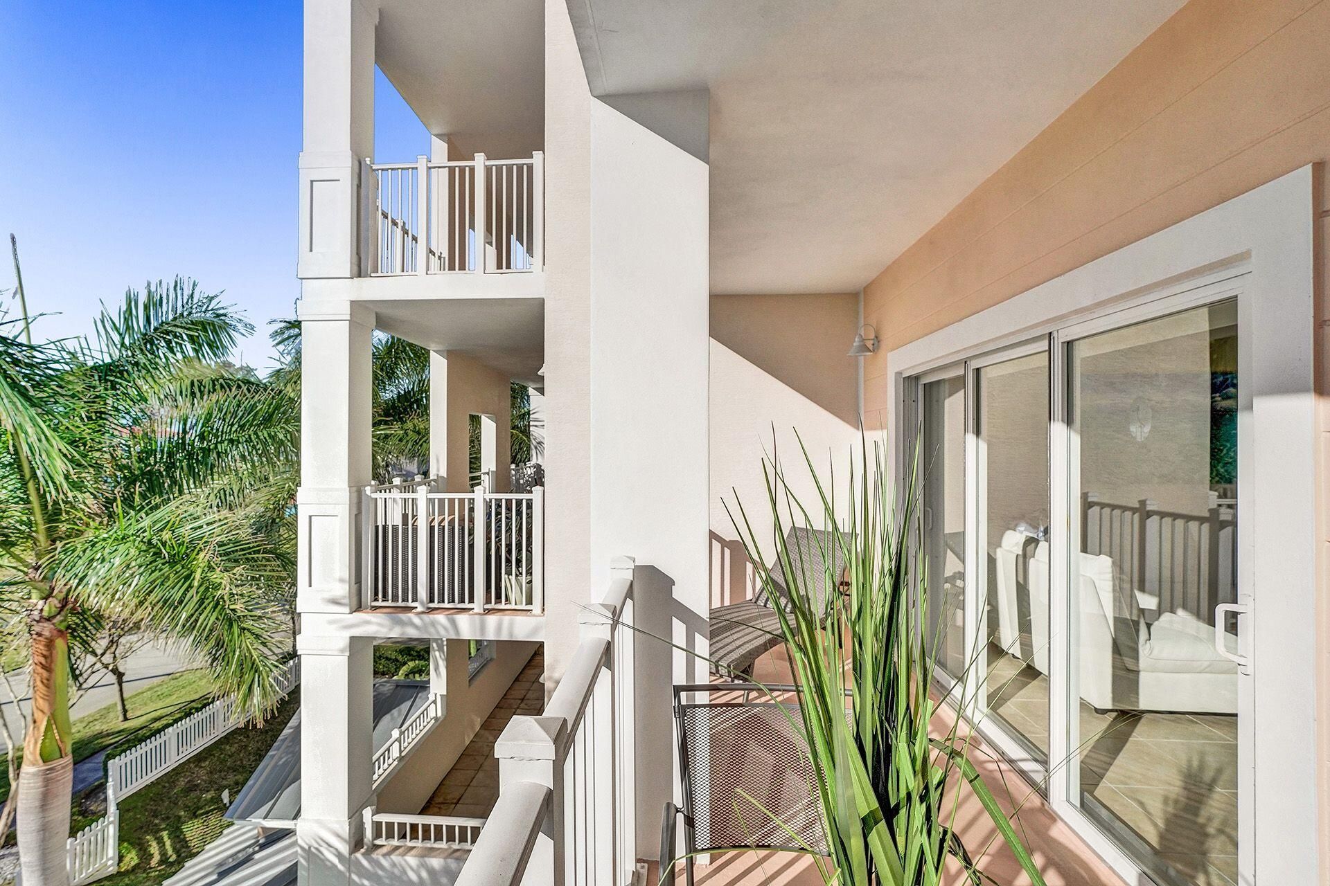 1931 NE 2nd St, Unit 302, Deerfield Beach, FL 33441 Photo