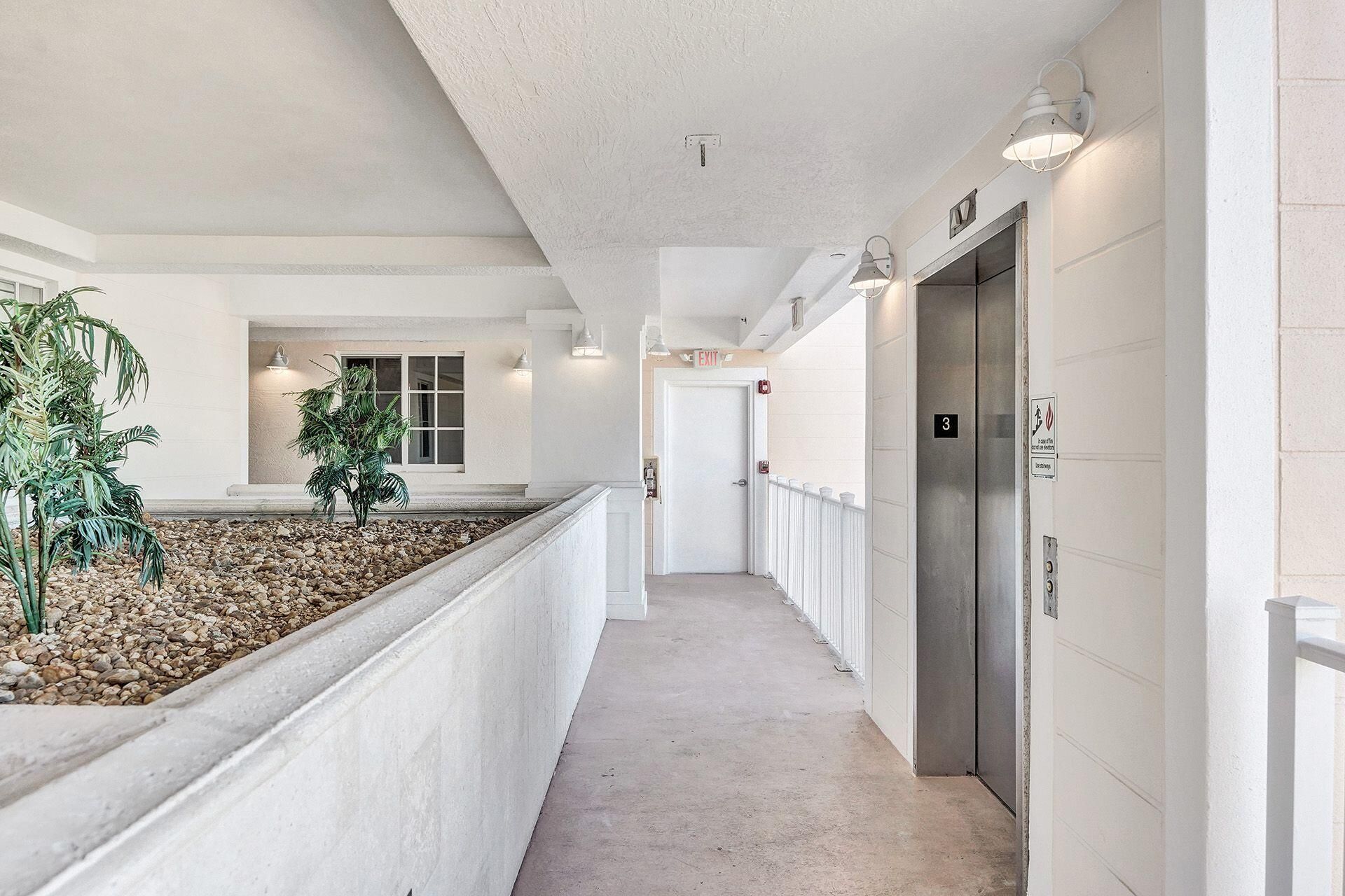 1931 NE 2nd St, Unit 302, Deerfield Beach, FL 33441 Photo