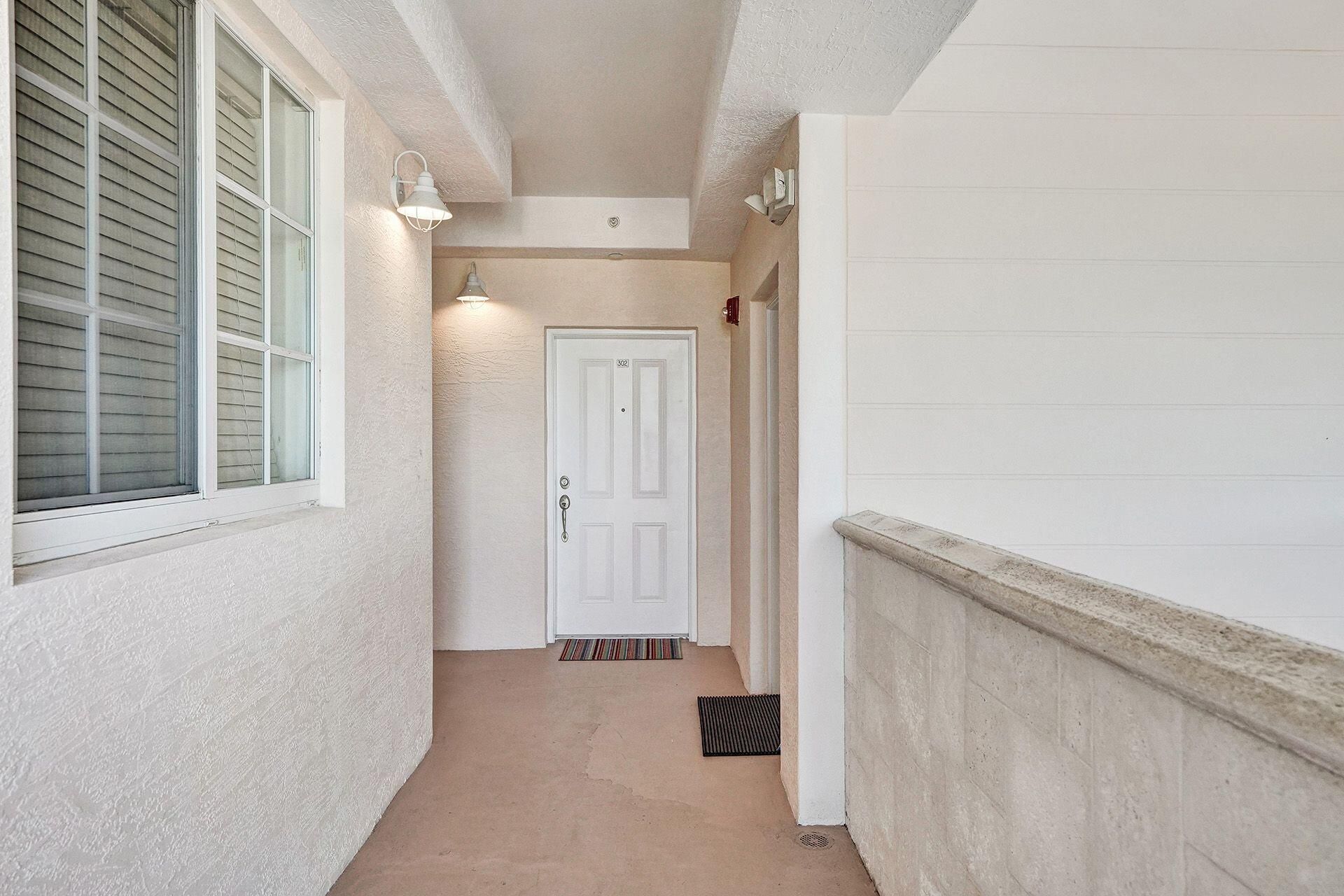 1931 NE 2nd St, Unit 302, Deerfield Beach, FL 33441 Photo