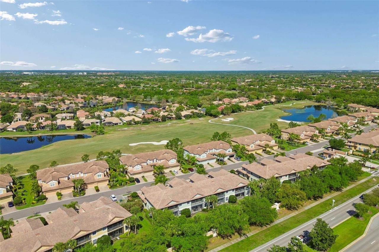 8235 Miramar Way , Lakewood Ranch, FL 34202 Photo