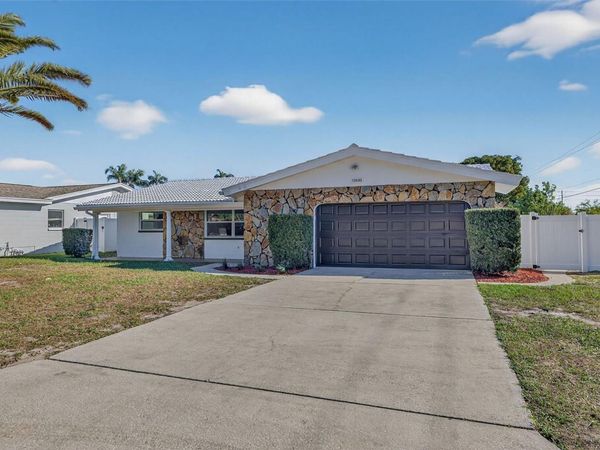 13690 87TH PLACE N, SEMINOLE, FL 33776