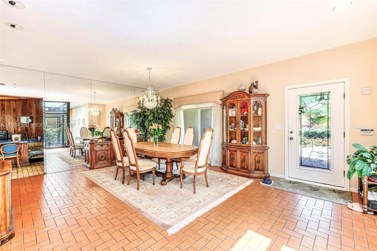 1800 Miami Springs Ave, Miami Springs, FL 33166 Photo