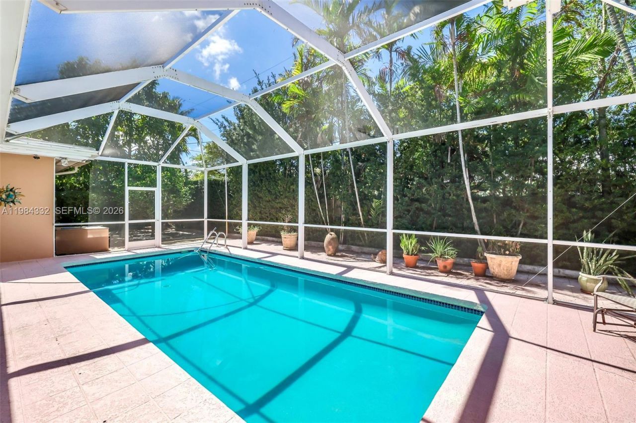 1800 Miami Springs Ave, Miami Springs, FL 33166 Photo