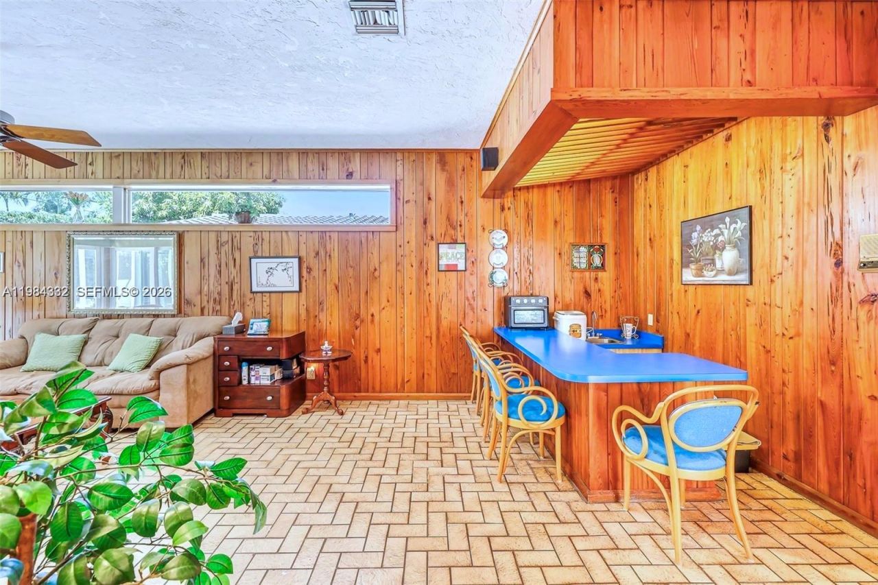 1800 Miami Springs Ave, Miami Springs, FL 33166 Photo