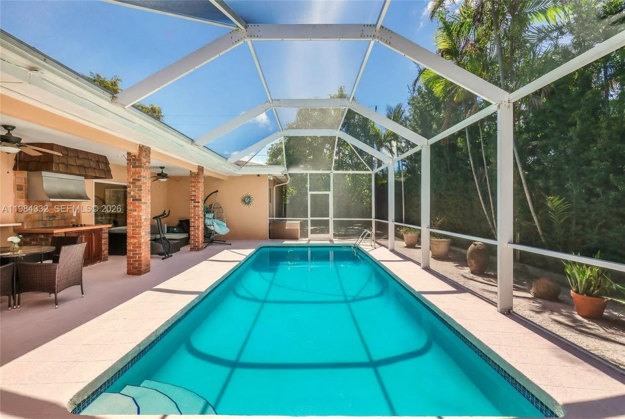 1800 Miami Springs Ave, Miami Springs, FL 33166 Photo